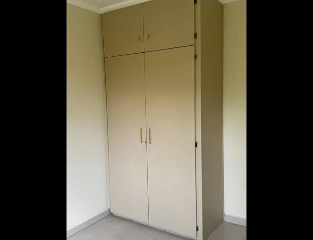 3 BEDROOM FLAT FOR SALE IN SASOLBURG EXT 2